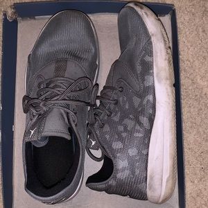 Nike JORDAN size 7 kids
